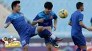 Timnas Vietnam melakukan latihan resmi terakhir jelang menjamu Indonesia dalam laga leg kedua semifinal Piala AFF 2016 di Stadion My Dinh, Hanoi, Vietnam, Selasa (6/12/2016). (Bola.com/Peksi Cahyo)
