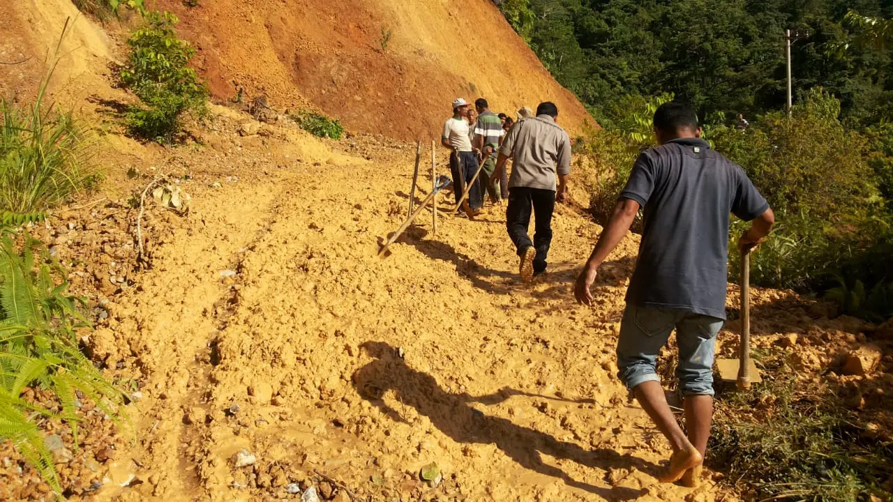 Banjir dan longsor melanda Kabupaten Aceh Selatan, Provinsi Aceh, Minggu malam (24/3/2019)