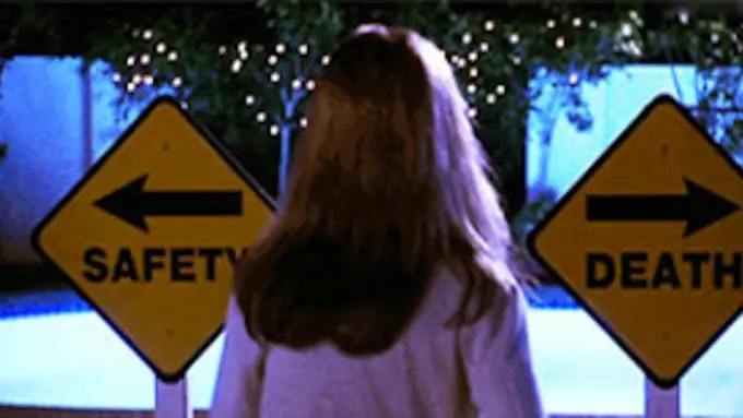 20 Rahasia Panjang Umur di Film Horor