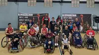 Mantan pemain NBA, Stephen Howard, dan eks pebasket WNBA, Crystal Langhorne, datang ke Indonesia. (Bola.com/Muhammad Adi Yaksa).