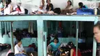 Sejumlah Pembantu Rumah Tangga (PRT) pengganti atau infal beraktivitas di salah satu penyedia jasa tenaga kerja di Jakarta, Senin (19/6). Menjelang lebaran, penyedia jasa pembantu infal mulai kebanjiran permintaan. (Liputan6.com/Immanuel Antonius)