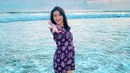 Shania Gracia merupakan member JKT48 dari generasi ketiga. Parasnya yang cantik serta jiwa leadershipnya, membuat Gracia menjadi salah satu orang berpengaruh di JKT48 New Era. Hobinya foto-foto, sering membuat Gracia mengabadikan berbagai momen seperti saat berlibur di pantai (Liputan6.com/IG/@jkt48gracia)
