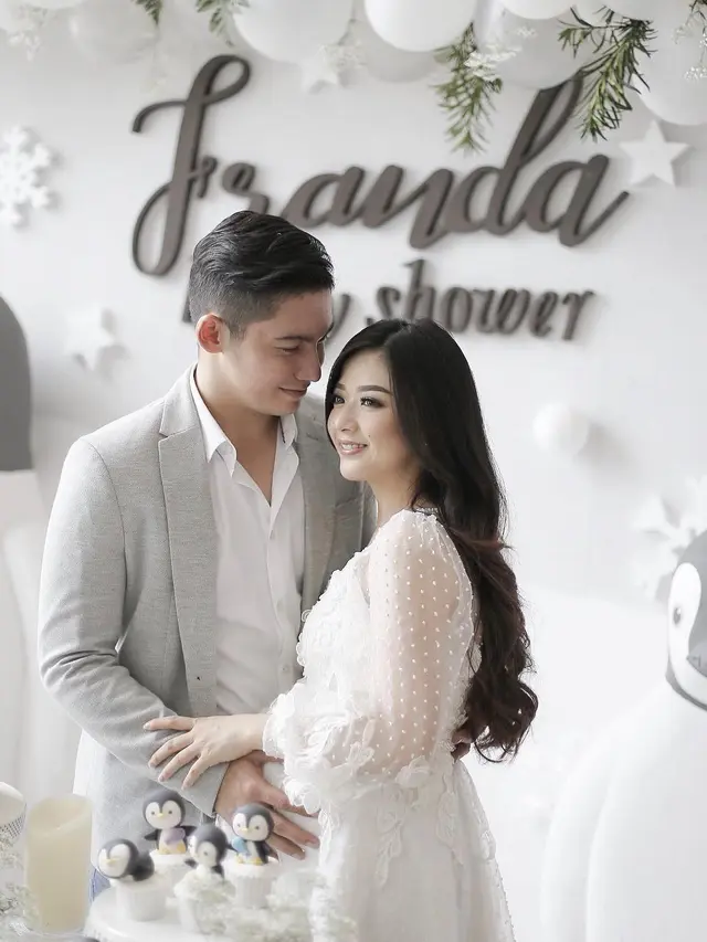 [Bintang] Imutnya Anak Pertama Franda dan Samuel Zylgwyn