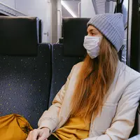 Ilustrasi Makeup/credit: @pexels/AnnaShvets