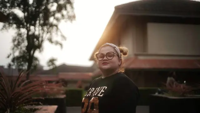 Sering Dikira 19 Tahun, Ini 6 Potret Defni Yani Pemeran Cantik Dari Jendela SMP