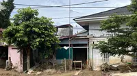 Cerita Manggala Agni Angkut Lumpur Setengah Meter dari Rumah-Rumah Warga Usai Banjir Sumbar