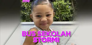 Kylie Jenner dan Travis Scott Beli Bus Sekolah untuk Anak, Tuai Kritikan Warganet