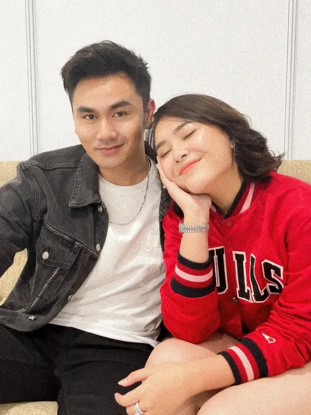 Dikira Kekasih Baru, Ini 6 Potret Kebersamaan Amanda Manopo dan Diktin Tamsa