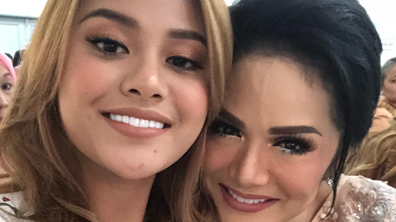 6 Potret Krisdayanti dan Aurel Hermasnyah, Dari Dulu Hingga Kini