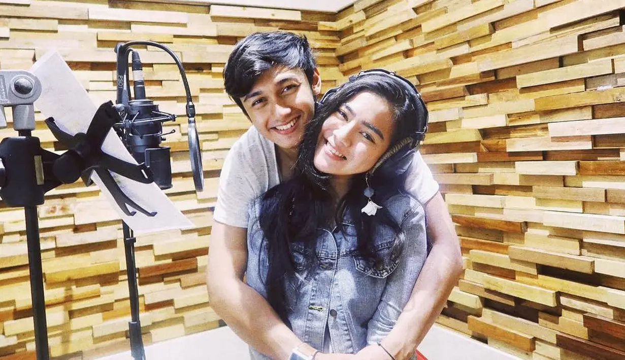 Caesar Hito dan Felicya Angelista merupakan salah satu pasangan muda artis Indonesia yang menarik perhatian publik. (Foto: instagram.com/felicyangelista_)
