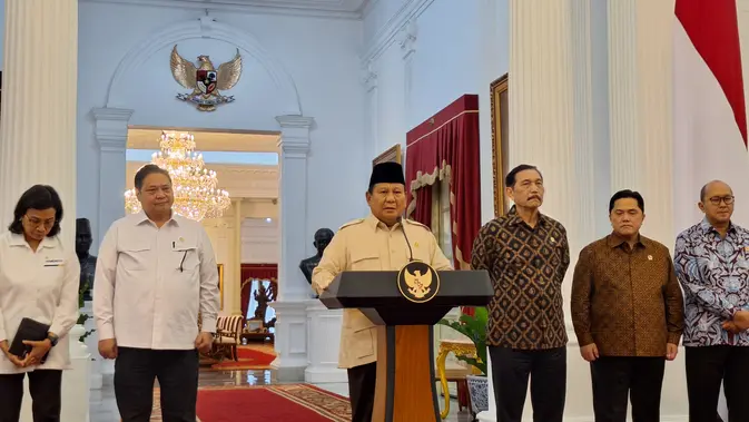 Lebaran 2025: Prabowo Siapkan Kejutan Manis, Diskon Tiket Pesawat dan Tol Meluncur!