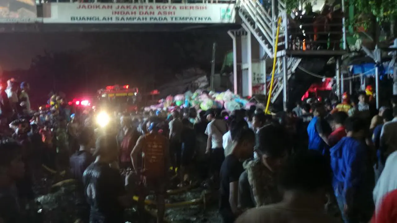 Kebakaran di Pasar Gembrong Diduga karena Korsleting