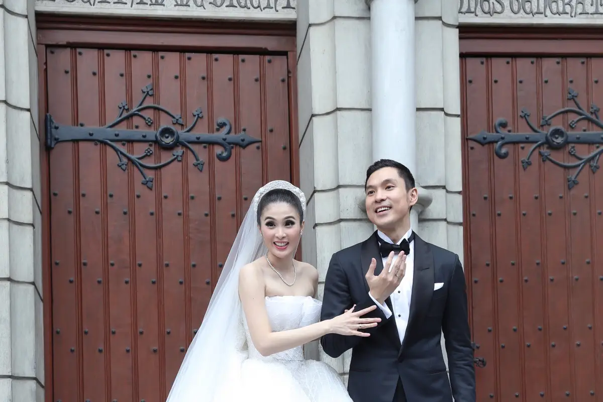 [Bintang] Sandra Dewi dan Harvey Moeis