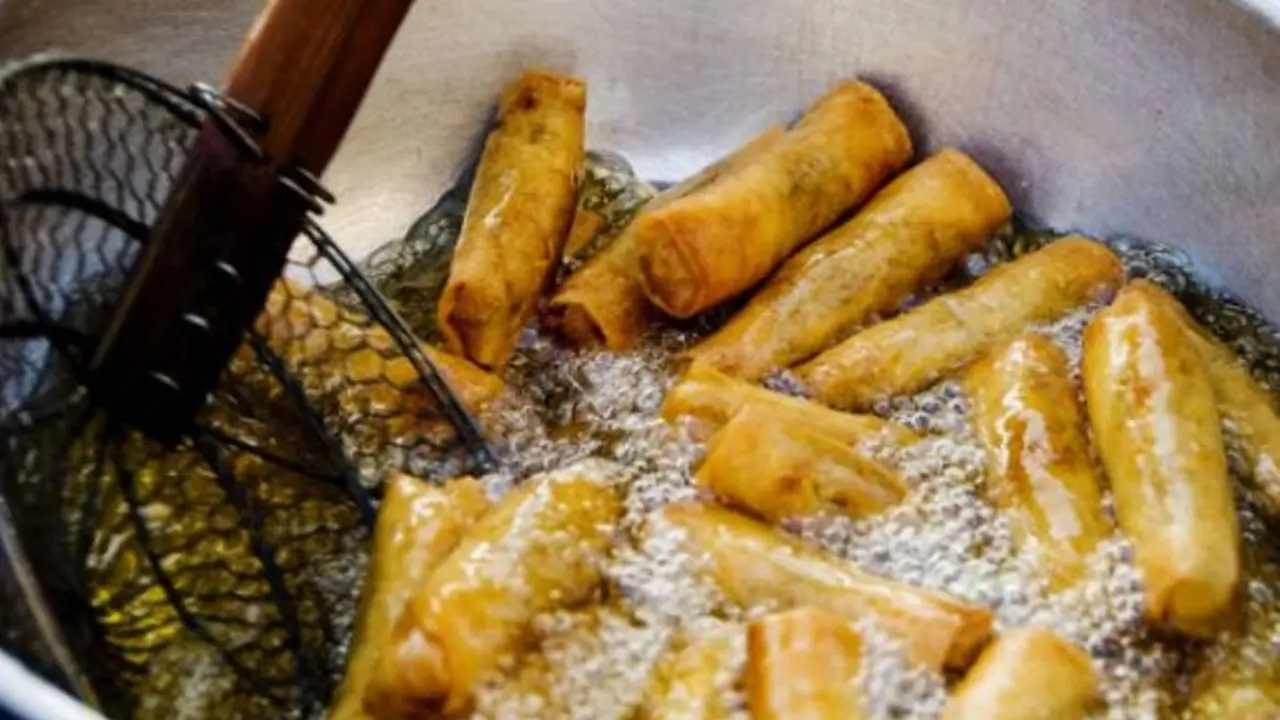 Makan Gorengan Bisa Bikin Batuk, Mitos atau Fakta?