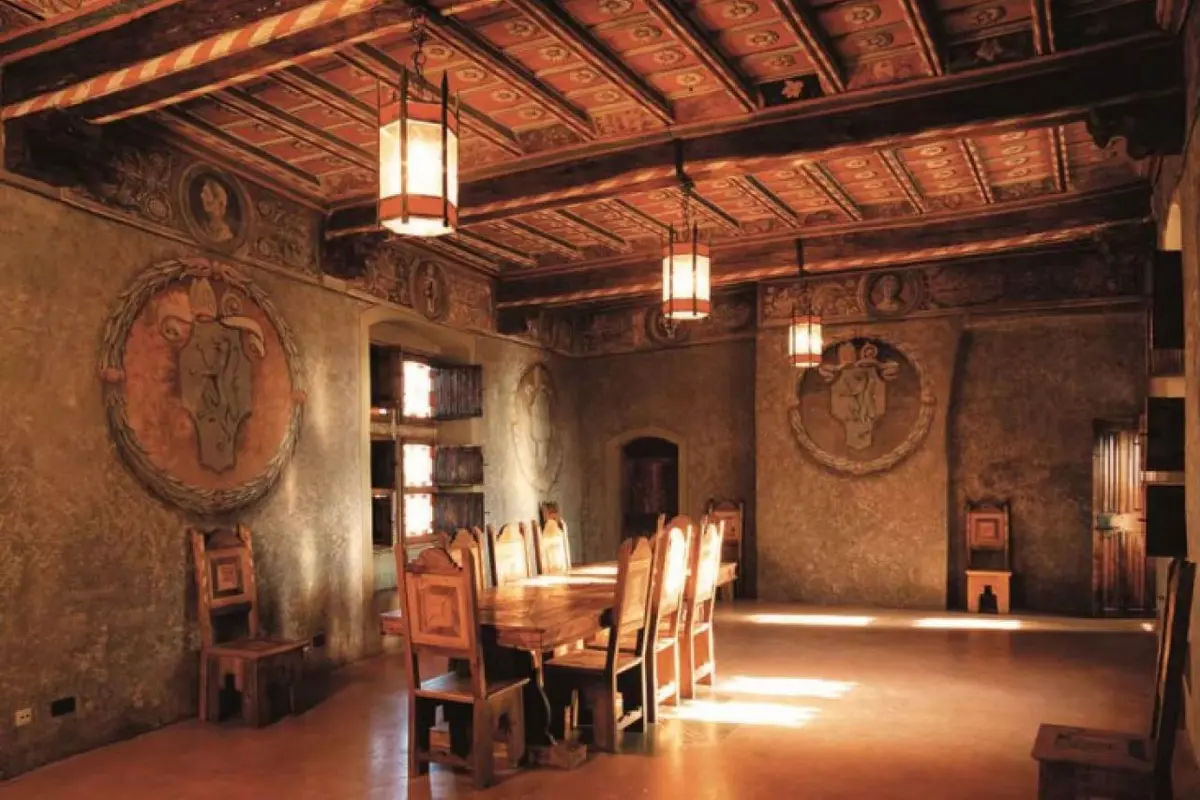 Castello Di Pavone, Pavone Canavese, Italia