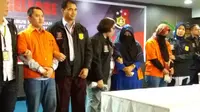 Polisi hadirkan tersangka penipuan Fisrt Travel