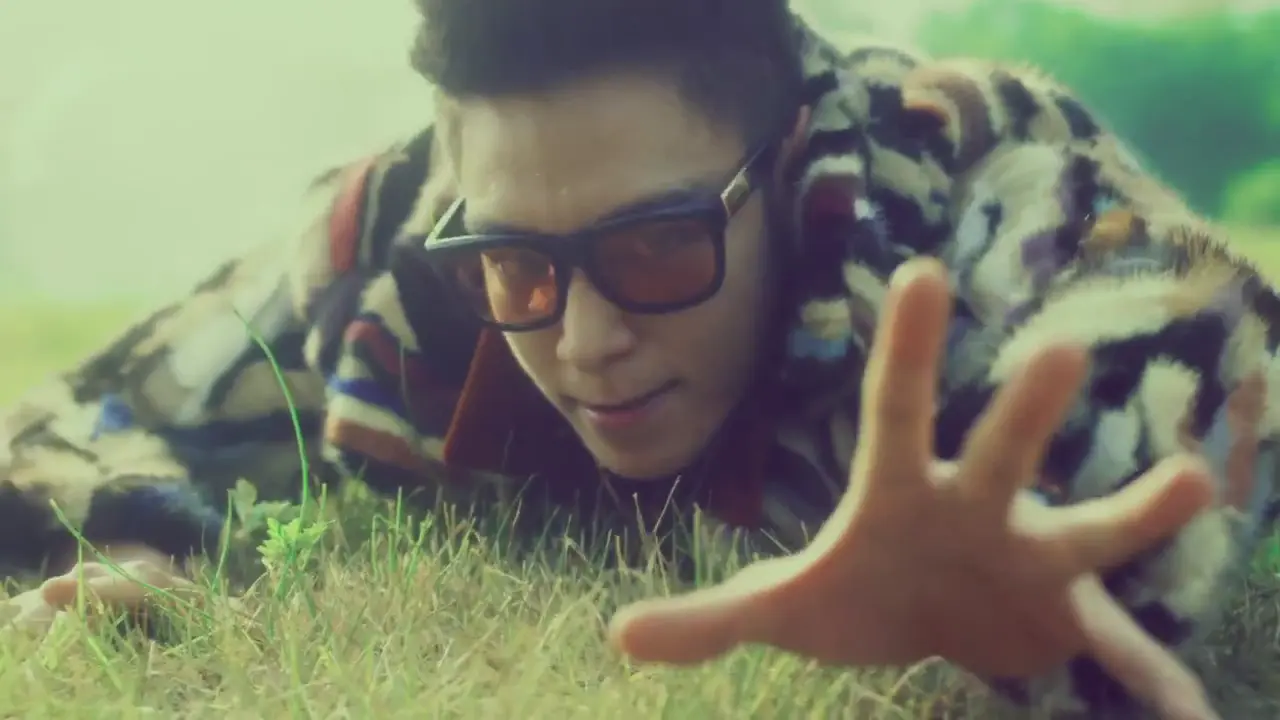  Aksi Hebat T.O.P Berakting Gila dalam Videoklip Big Bang Sober