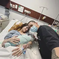 Potret Sheila Mercia melahirkan anak kelima (Sumber: Instagram/itssheilamj)