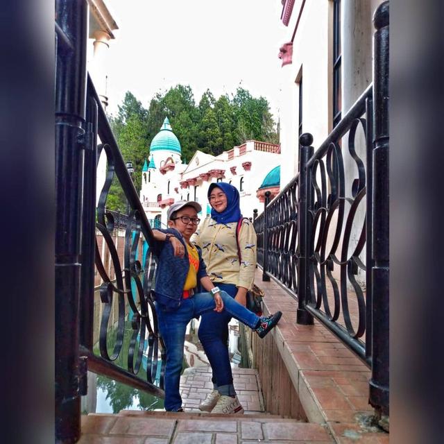 Potret Shelvie Hana Wijaya Istri Daus Mini. (Sumber: Instagram/firdaushelvie91)