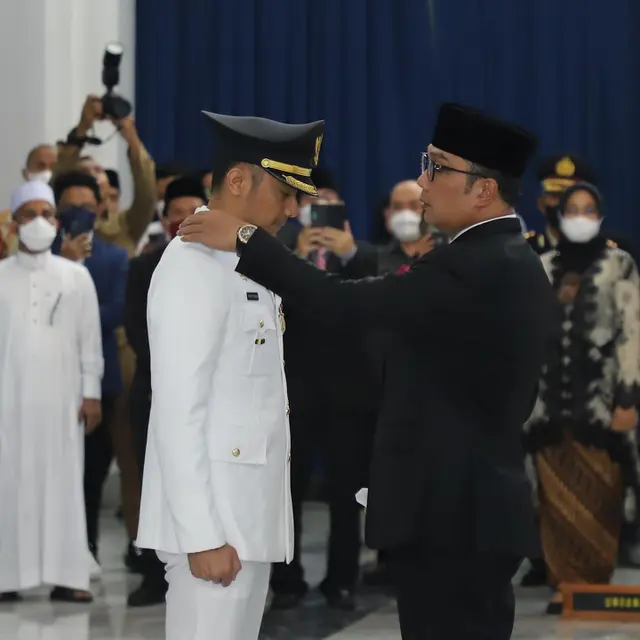 Hengky Kurniawan Dilantik sebagai Bupati Bandung Barat Sisa Jabatan 2018-2023. (instagram.com/hengkykurniawan)