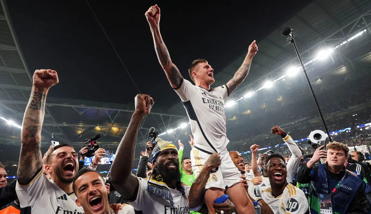 Real Madrid unggul 2-0 atas Borussia Dortmund. (AP Photo/Ian Walton)