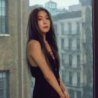 Meskipun sudah keluar dari SM Entertainment, tampaknya Tiffany masih tetap menyimpan kenangan SNSD di dalam dirinya. Hal tersebut terlihat saat ia merayakan anniversary SNSD. (Foto: instagram.com/tiffanyyoungofficial)