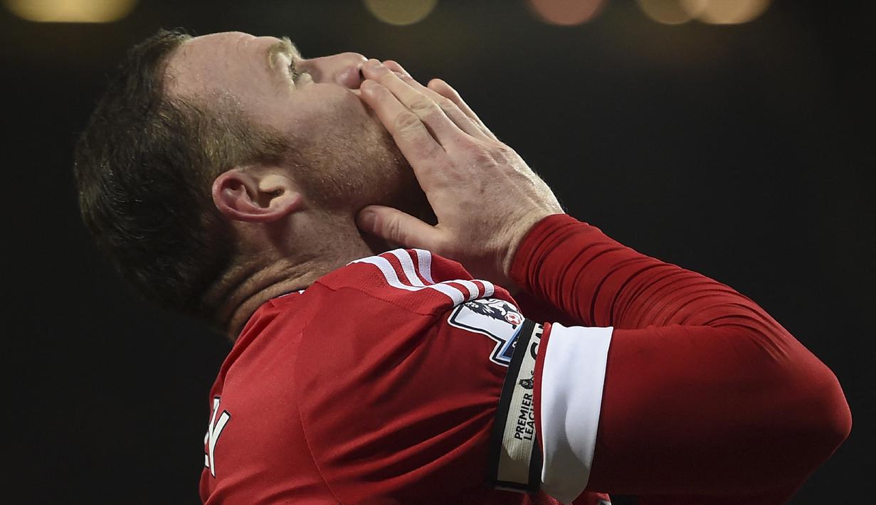 Kembalinya Cristiano Ronaldo ke Manchester United setelah hampir diikat Manchester City sungguh sebuah kejutan di deadline day transfer musim panas 2021/2022. Sebelum CR7, Setan Merah juga pernah mendatangkan 7 pemain top di deadline day transfer. Siapa saja? (Foto: AFP/Paul Ellis)