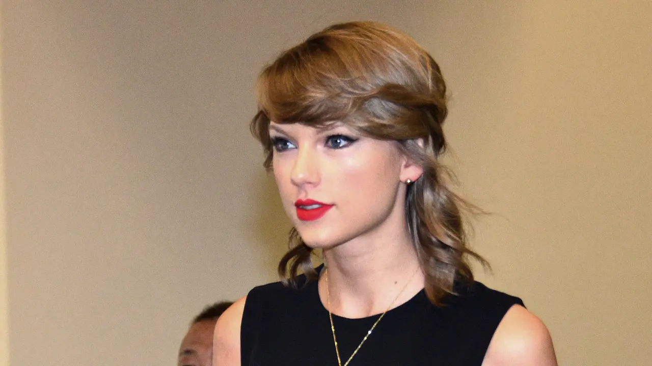 [Bintang] Taylor Swift