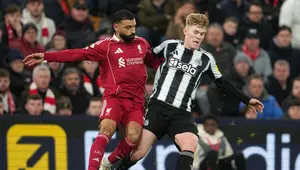 Newcastle United Ogah Lepas Lewis Hall, MU Gigit Jari