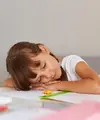 Kesehatan mental pada anak sering kali sulit dikenali karena mereka belum memiliki kemampuan untuk menjelaskan perasaan secara jelas. [Dok/freepik.com/user18526052]