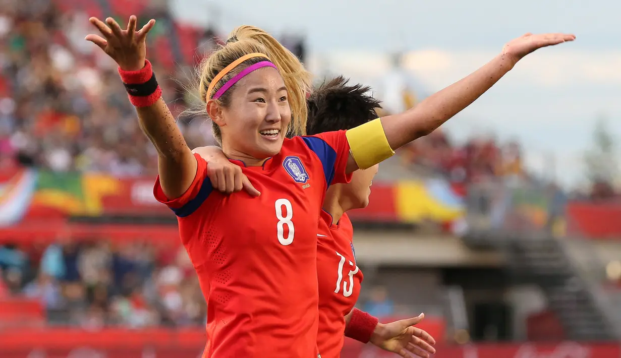 Cho So-Hyun. Gelandang Timnas Korea Selatan tampil dengan ciri khas rambutnya yang panjang terkuncir. Saat ini bermain untuk Tottenham Hotspur di FA Women's Super League dengan status pinjaman dari West Ham United. (AFP/Andre Ringuette/Getty Images)