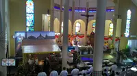 Natal di Gereja  Katolik Santa Servatius, Kampung Sawah, Pondok Melati, Kota Bekasi. (Liputan6.com/Ika Defianti)