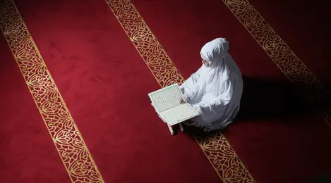 15 Cara Menenangkan Hati Yang Gelisah Dan Pikiran Yang Kacau Menurut Islam Lifestyle Fimela Com