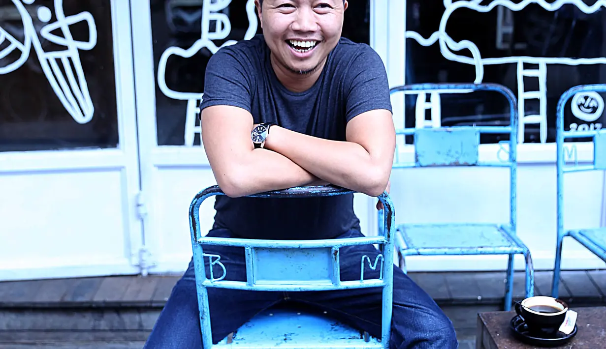 Banyak pelajaran dengan kegagalan rumah tangganya dengan Ade Sechan. Meski sedikit mengalami trauma, hal itu tidak lantas berpengaruh pada pribadinya. Ia lebih berhati-hati dan banyak belajar untuk ke depannya. (Nurwahyunan/Bintang.com)