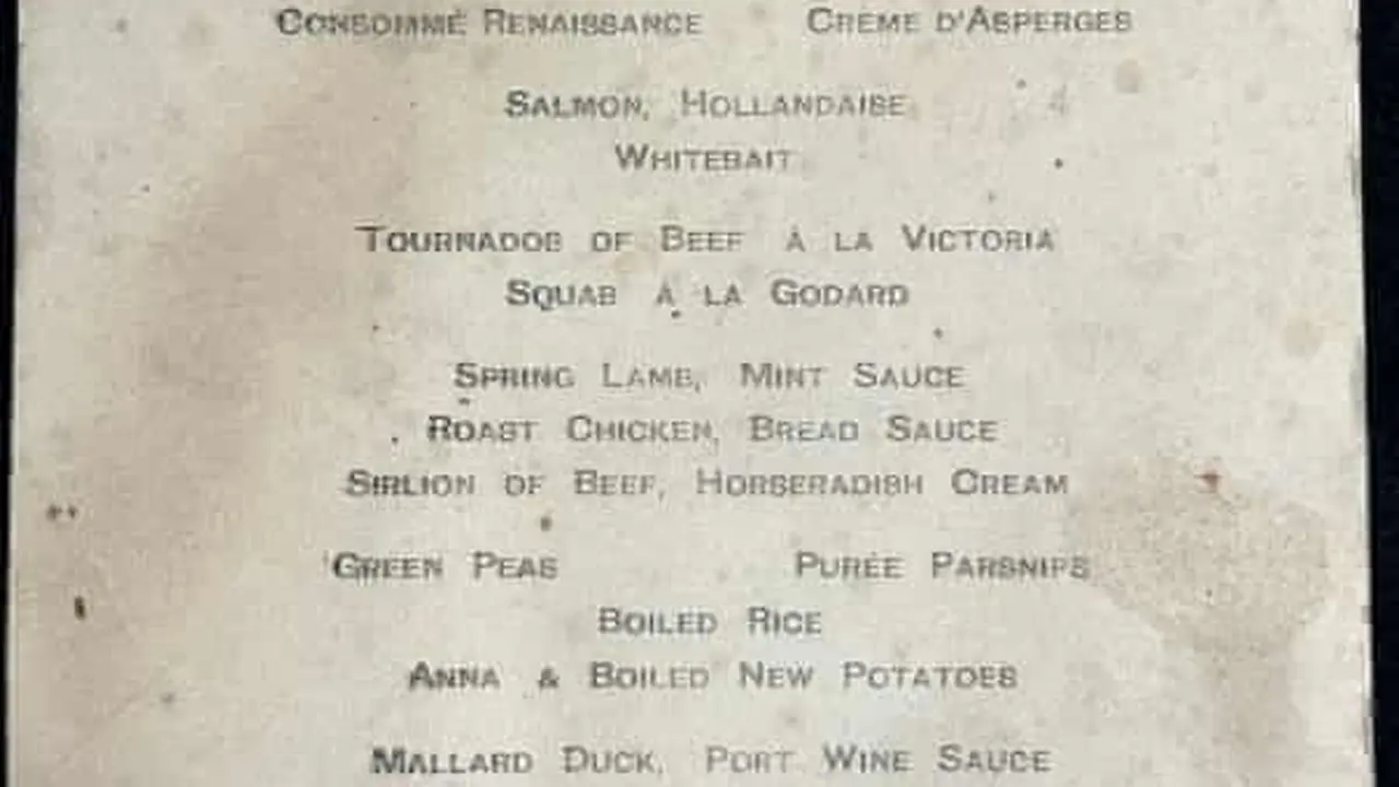 Menu Makanan Penumpang Kelas Satu Kapal Titanic