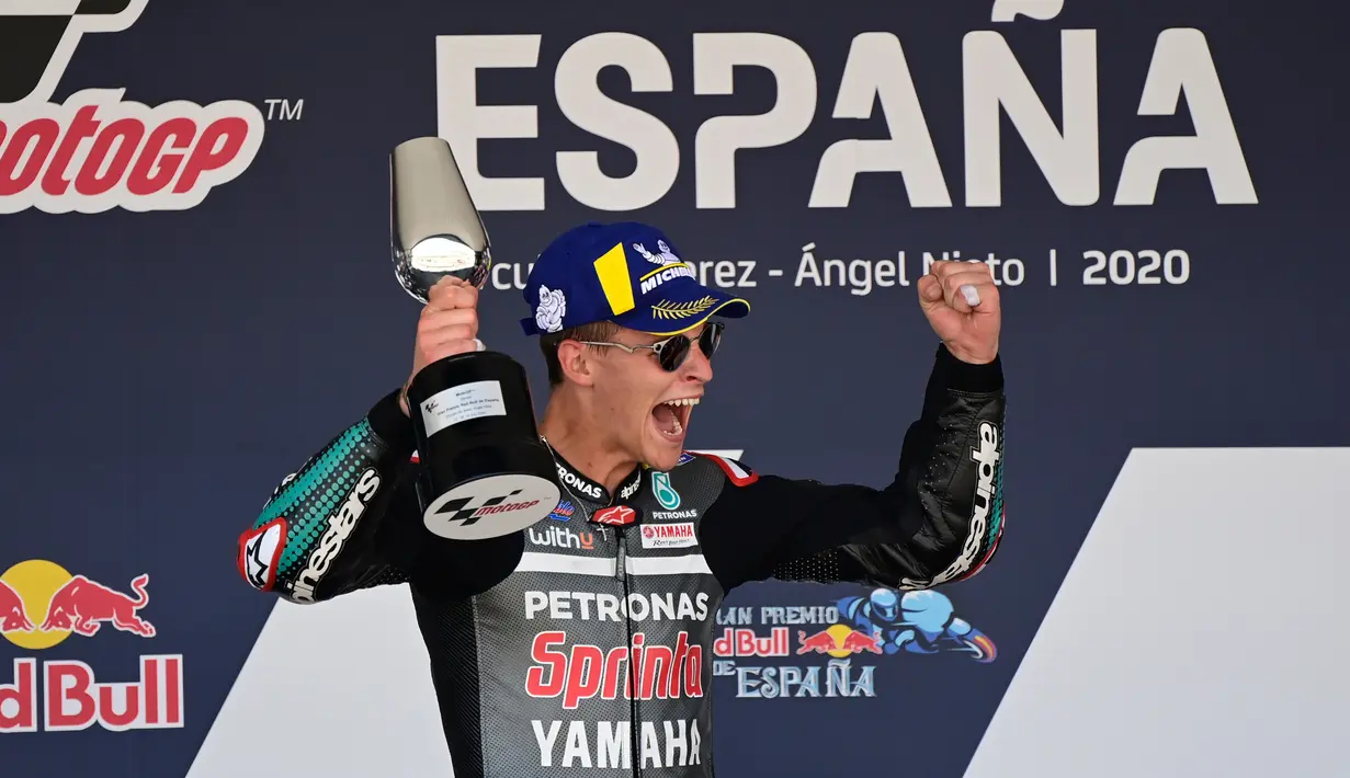 1. Pembalap tim satelit Petronas Yamaha, Fabio Quartararo, hanya mampu finis di urutan ke tujuh pada balapan MotoGP Republik Ceska di Sirkuit Brno, Minggu (9/8/2020). Namun hasil tersebut tak merubah posisinya yang masih kukuh di puncak klasemen dengan 59 poin.(AFP/Javier Soriano)