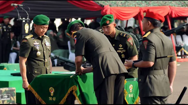 News Flash : Sejumlah Perwira Tinggi TNI Sertjab Serentak di Makostrad Cilodong