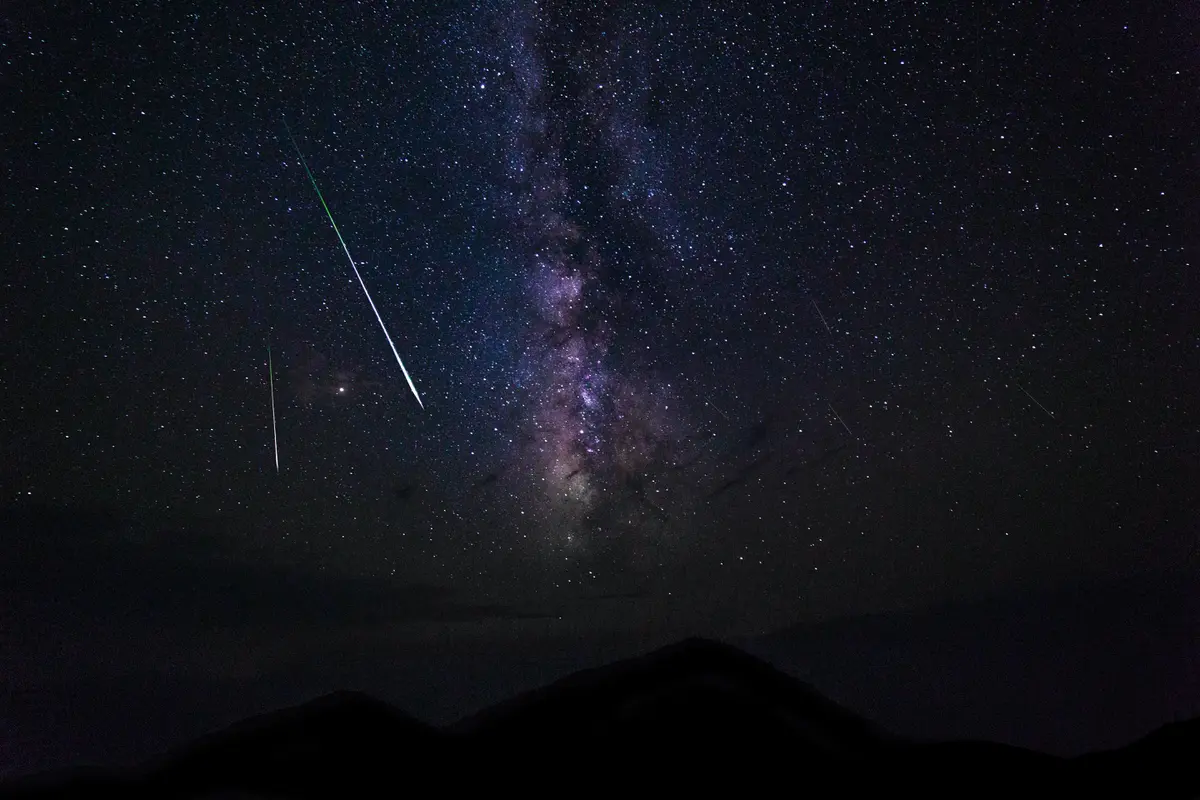 Menyaksikan hujan meteor Geminid malam ini/unsplash austin