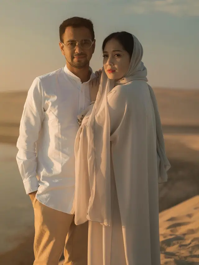 7 Potret Liburan Keluarga Raffi Ahmad dan Nagita Slavina di Gurun Pasir, Curi Perhatian