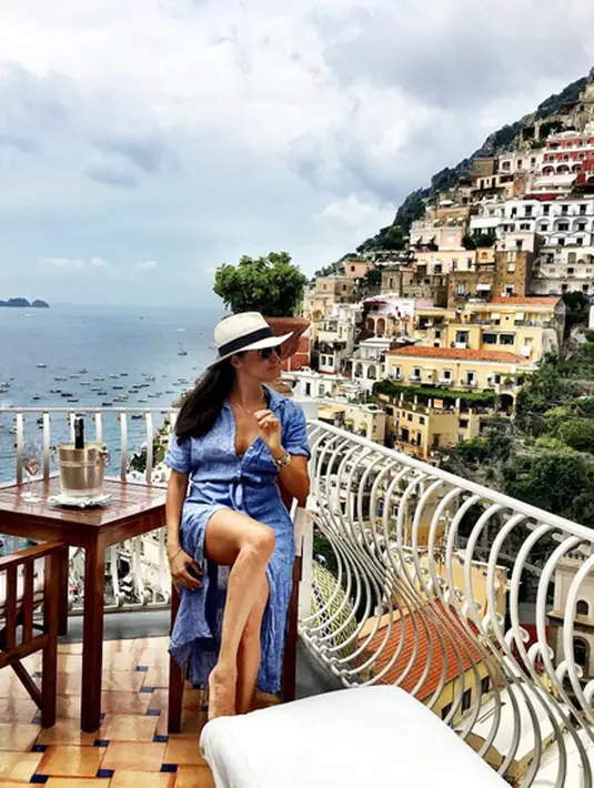 “Tentu saja, aku akan senang memiliki anak-anak secepatnya, tetapi butuh sebuah proses yang perlu dilalui,” ungkap sumber. (Instagram/meghanmarkle)