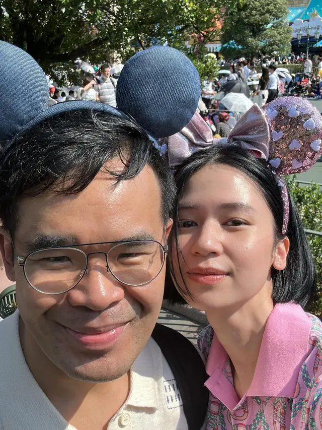 Tampil Bak ABG, Ini 7 Potret Laura Basuki saat Pakai Bando yang Banjir Pujian