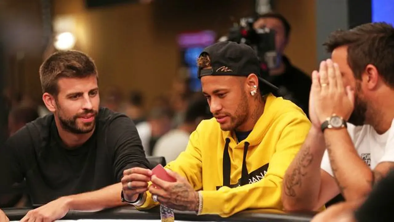 3 Pemain Bola Top yang Piawai Main Poker