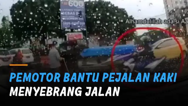 VIDEO: Bikin Trenyuh, Aksi Pemotor Bantu Pejalan Kaki Disabilitas Menyebrang Jalan