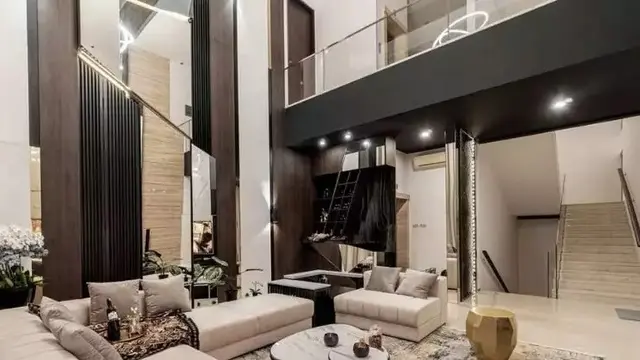 [Fimela] Rumah Dewi Perssik