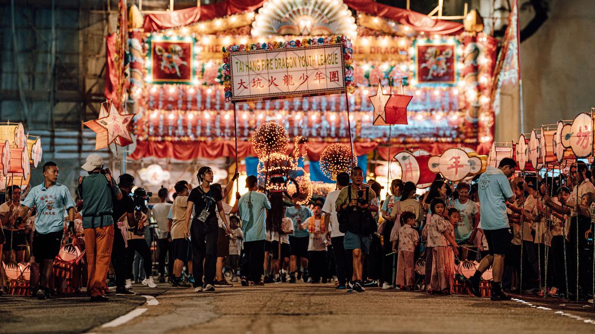 Kemeriahan Tai Hang Fire Dragon Dance 2025 di Hong Kong