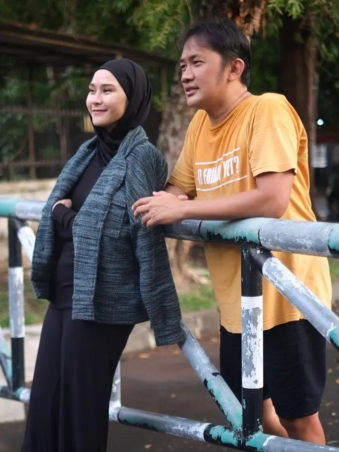 Zaskia Adya Mecca dan Hanung Bramantyo