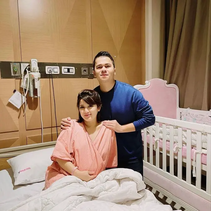 Rosiana Dewi dan Handika Pratama jelang persalinan (Foto: Instagram @handikapratama20)