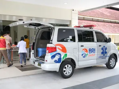 Ambulans yang disalurkan dilengkapi dengan peralatan medis standar gawat darurat yang disesuaikan dengan kebutuhan di lapangan. Dengan fasilitas tersebut, tenaga kesehatan dapat segera melakukan tindakan penyelamatan pertama dan meningkatkan peluang keselamatan pasien dalam situasi kritis