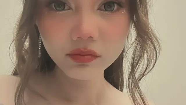 Sangat Memukau! Penampilan Rina Nose yang Menawan Bak Boneka Ini Curi Perhatian