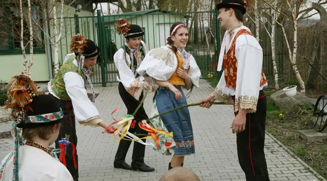 Tradisi Paskah di Republik Ceko dan Slovakia (Sumber : 52inska.com).